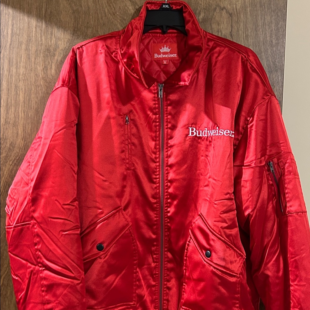 XXL Budweiser Clydesdale Red Jacket - Picture 4 of 7